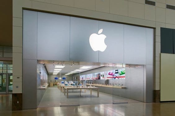 Apple Store in Texas (First Colony Mall)