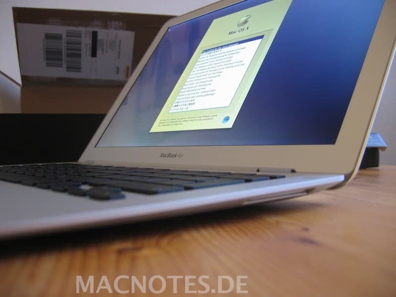 MacBook Air ausgepackt
