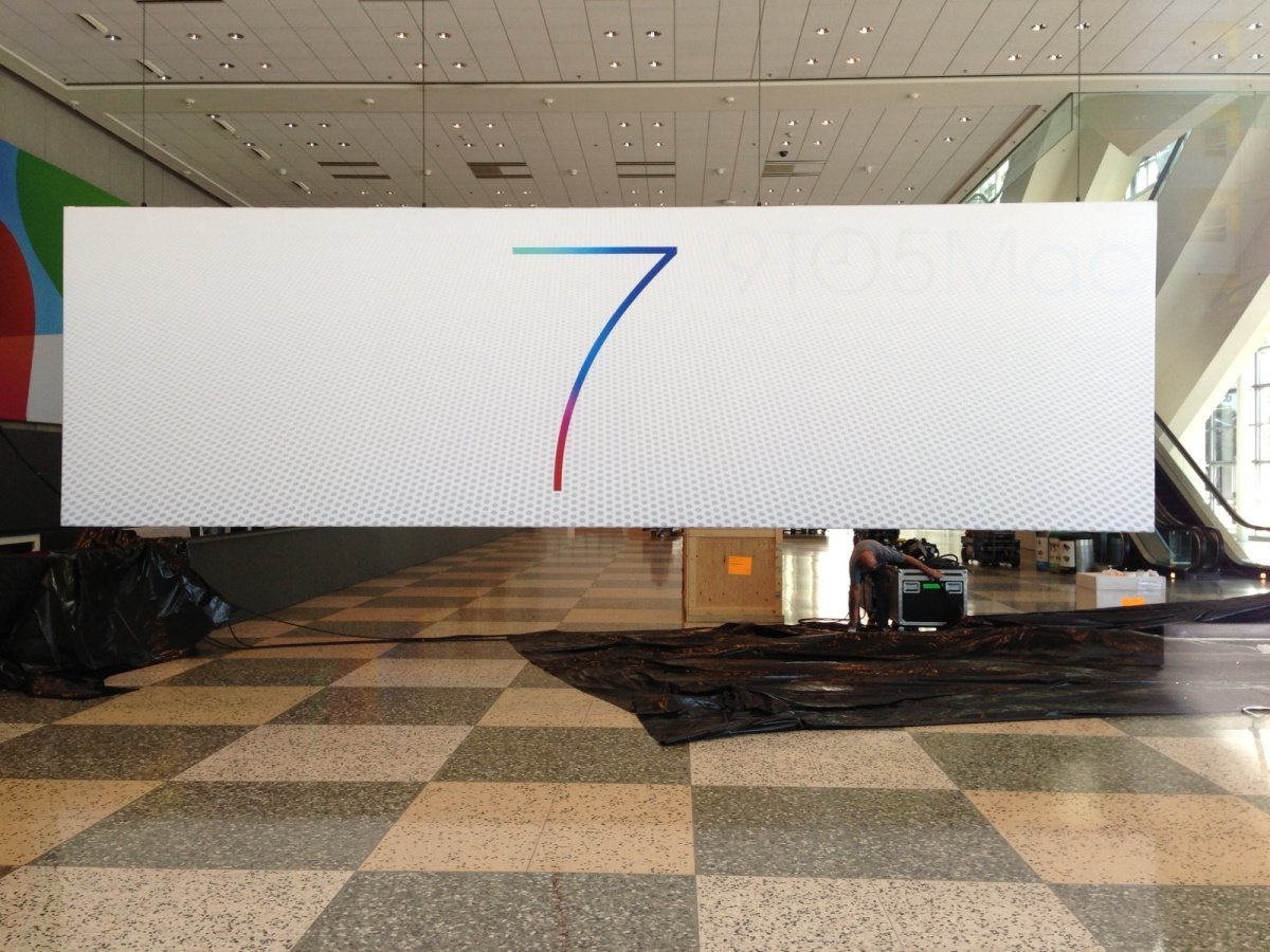 iOS-7-Banner, Moscone Center, WWDC 2013