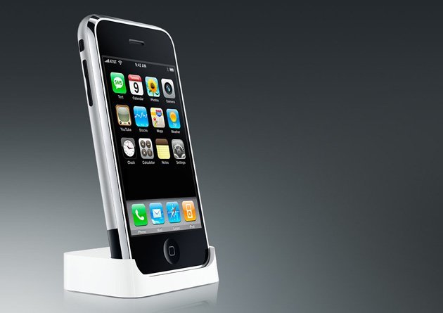 iPhone im Dock