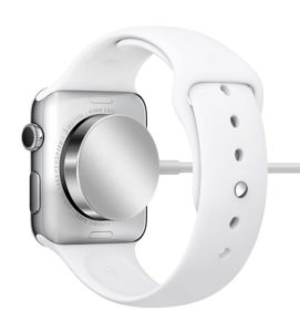 Apple Watch Rückseite mit MagSafe-Ladekabel