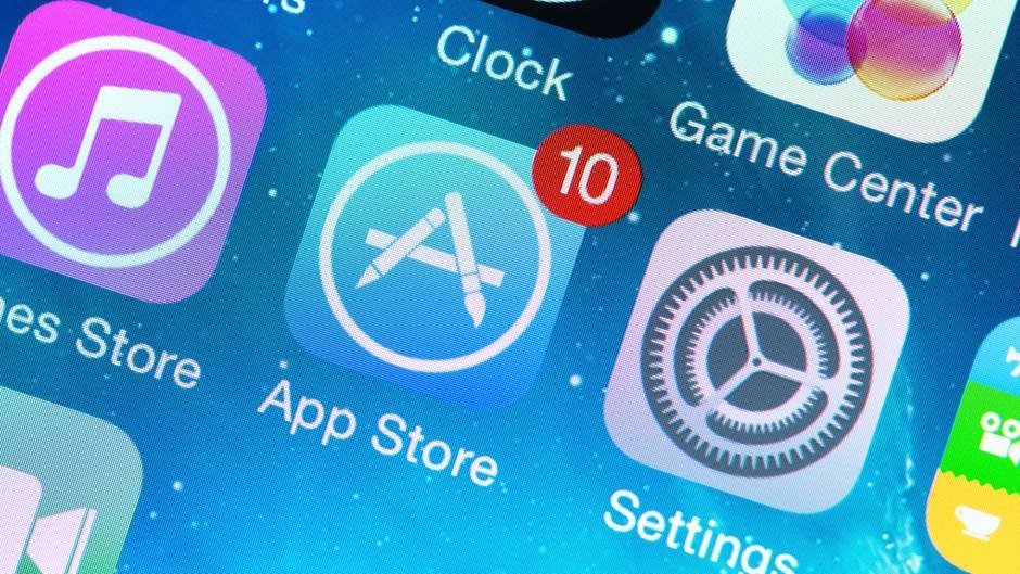 App Store App auf einem iPhone mit 10 im roten Kreis