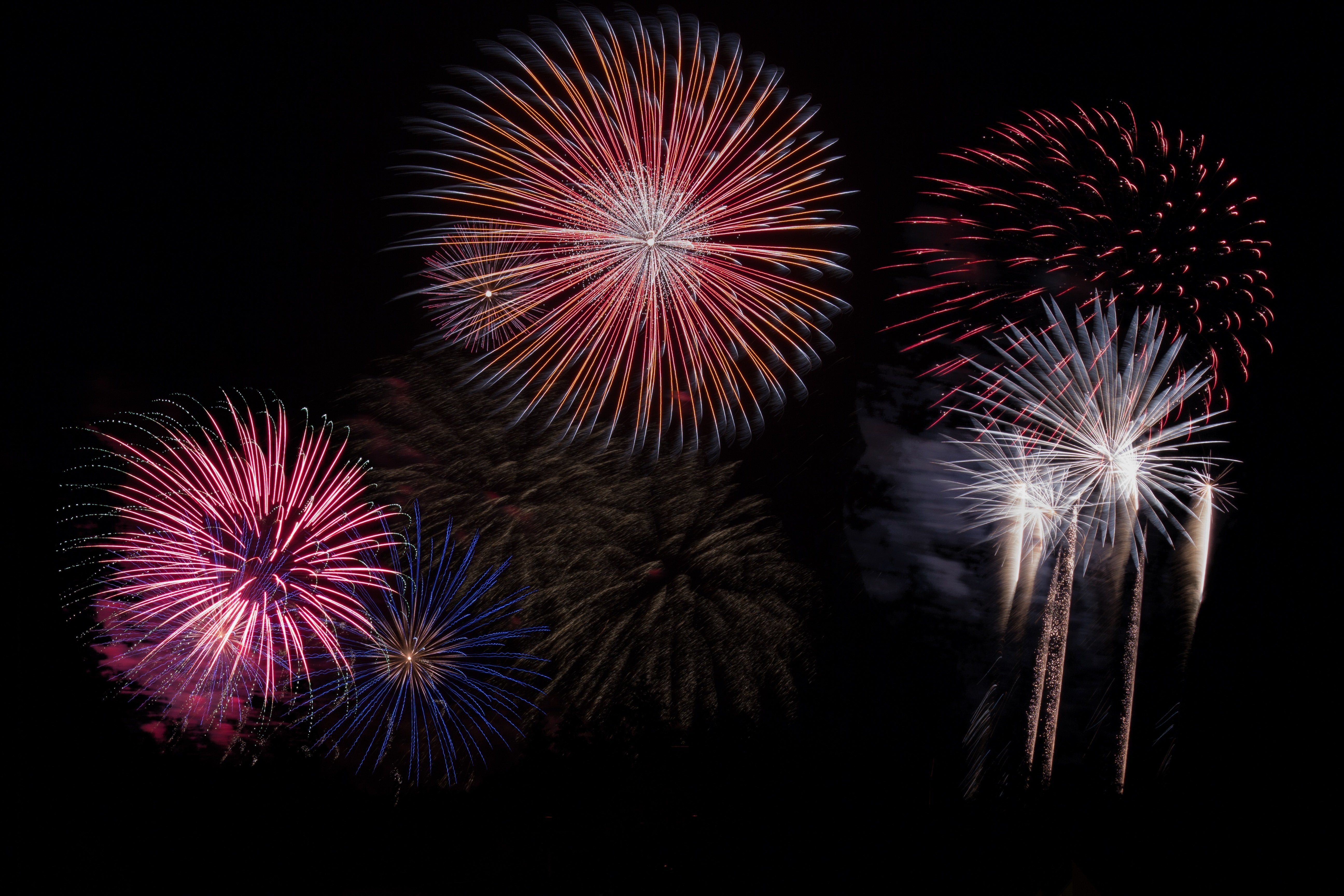Feuerwerk - Symbolbild-.