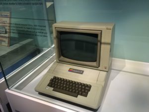 Apple II mit Monitor