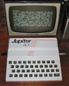 Jupiter Ace mit Monitor