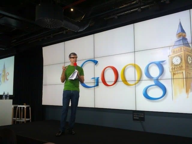 Larry Page mit den Google Glasses in London, Foto: Jason Mayes
