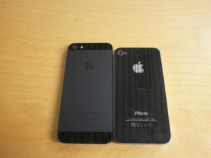 iPhone 5 und 4 im Vergleich (Rückseite)